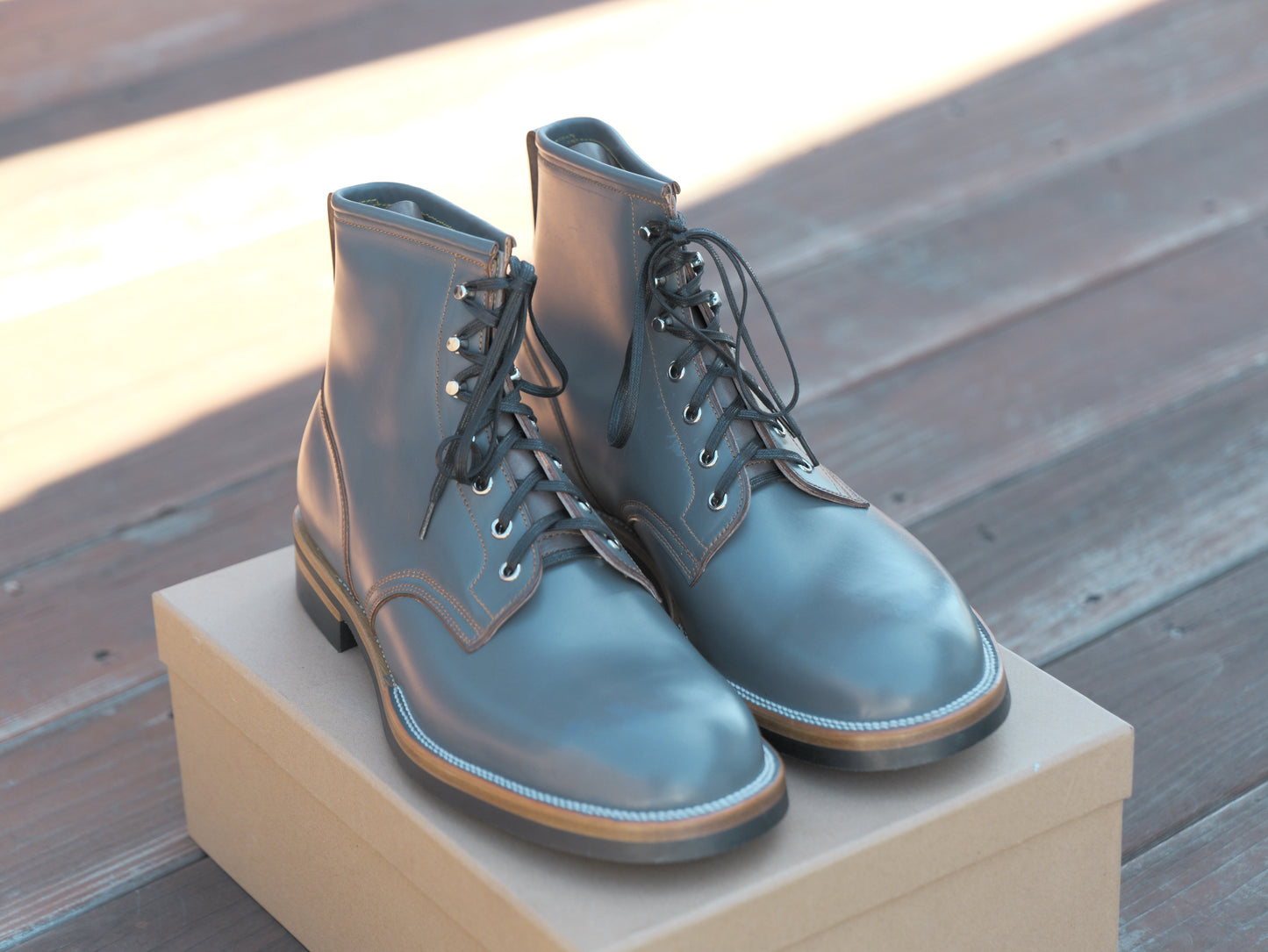 Maryam Grigio Shell Cordovan Plain Toe TCO