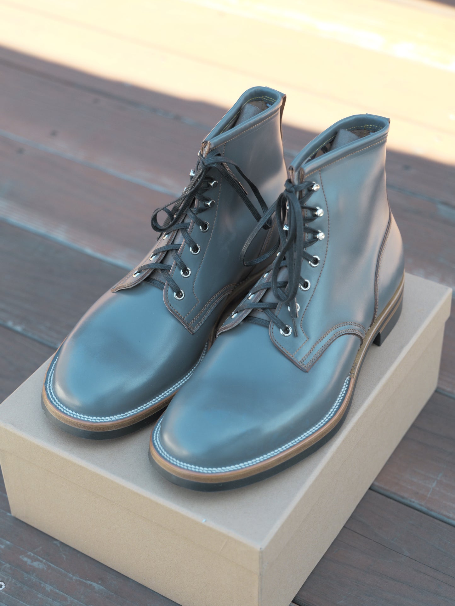 Maryam Grigio Shell Cordovan Plain Toe TCO