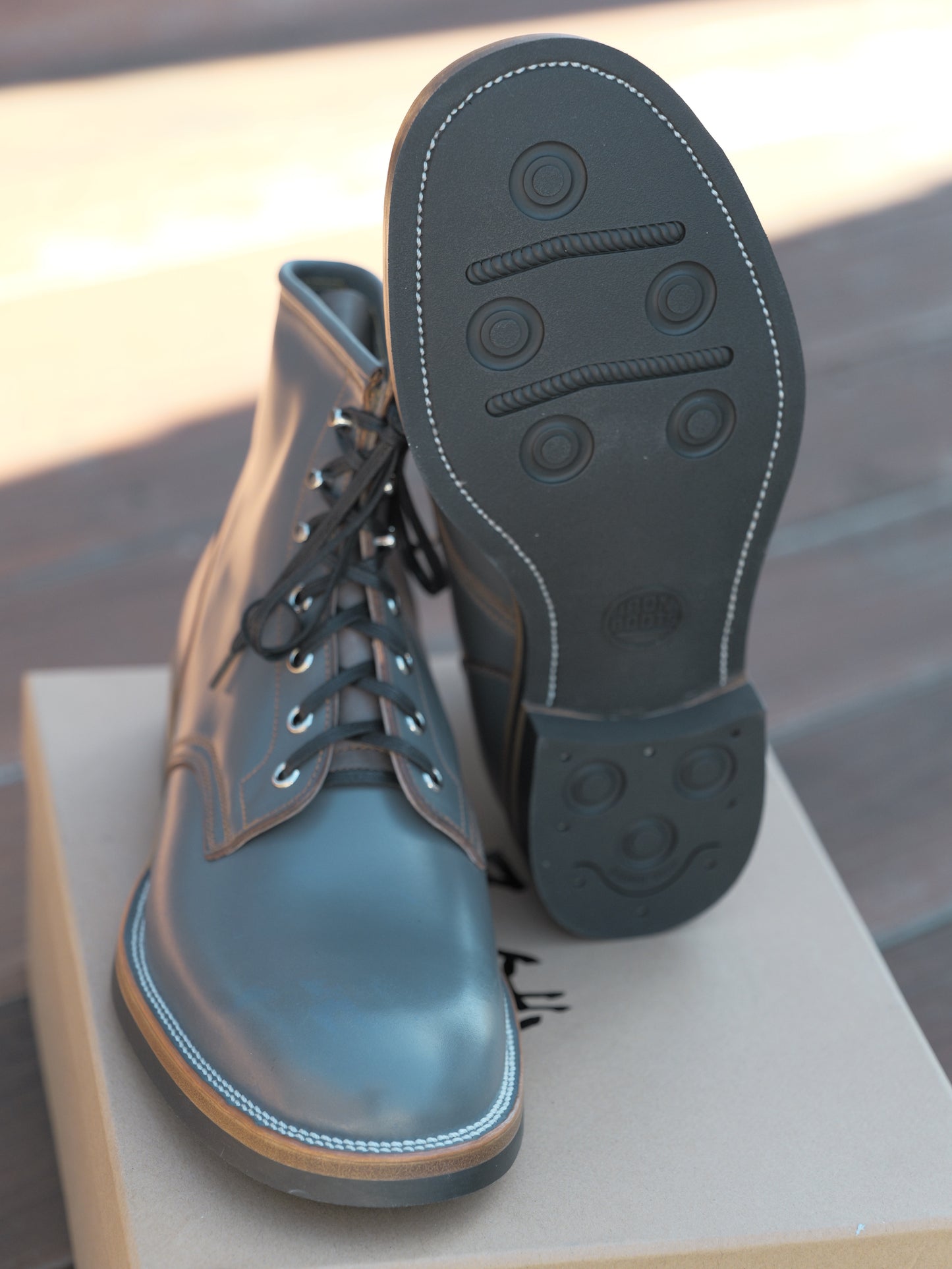 Maryam Grigio Shell Cordovan Plain Toe TCO