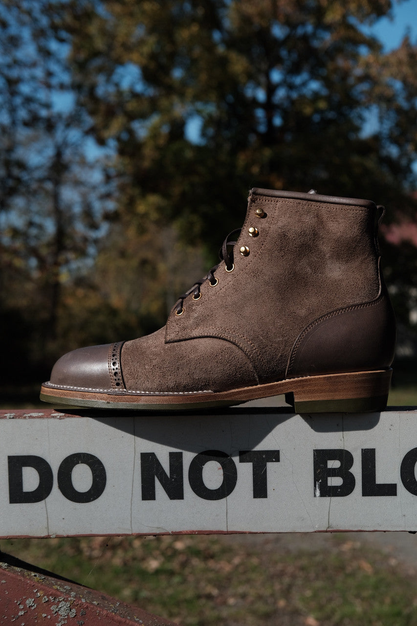 (Closed!) Two Tone Grey SB Foot The Chosen One