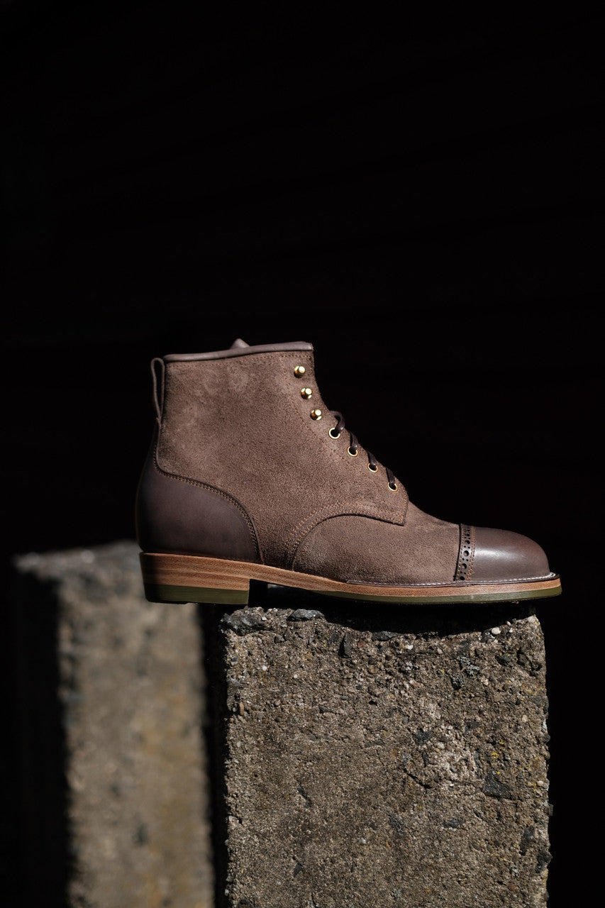 (Closed!) Two Tone Grey SB Foot The Chosen One