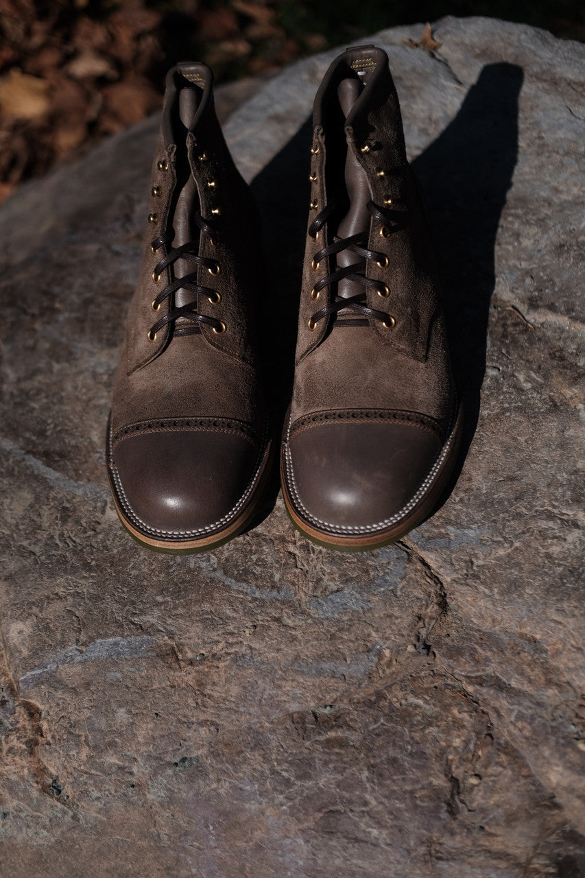 (Closed!) Two Tone Grey SB Foot The Chosen One