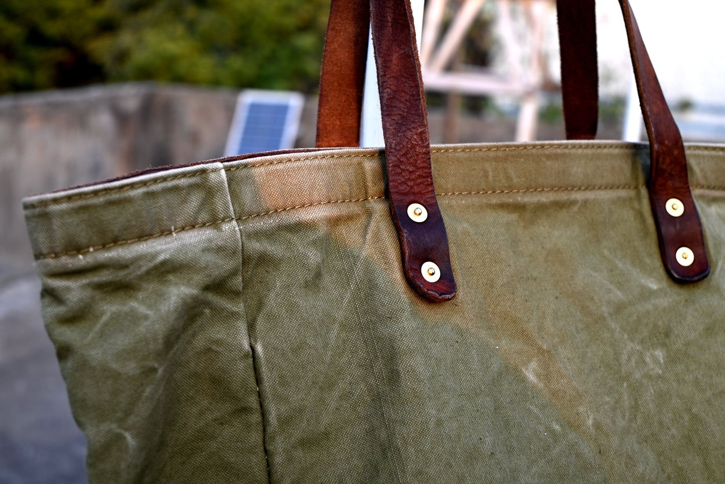 Iron Canvas Classic Tote Bag GMTO