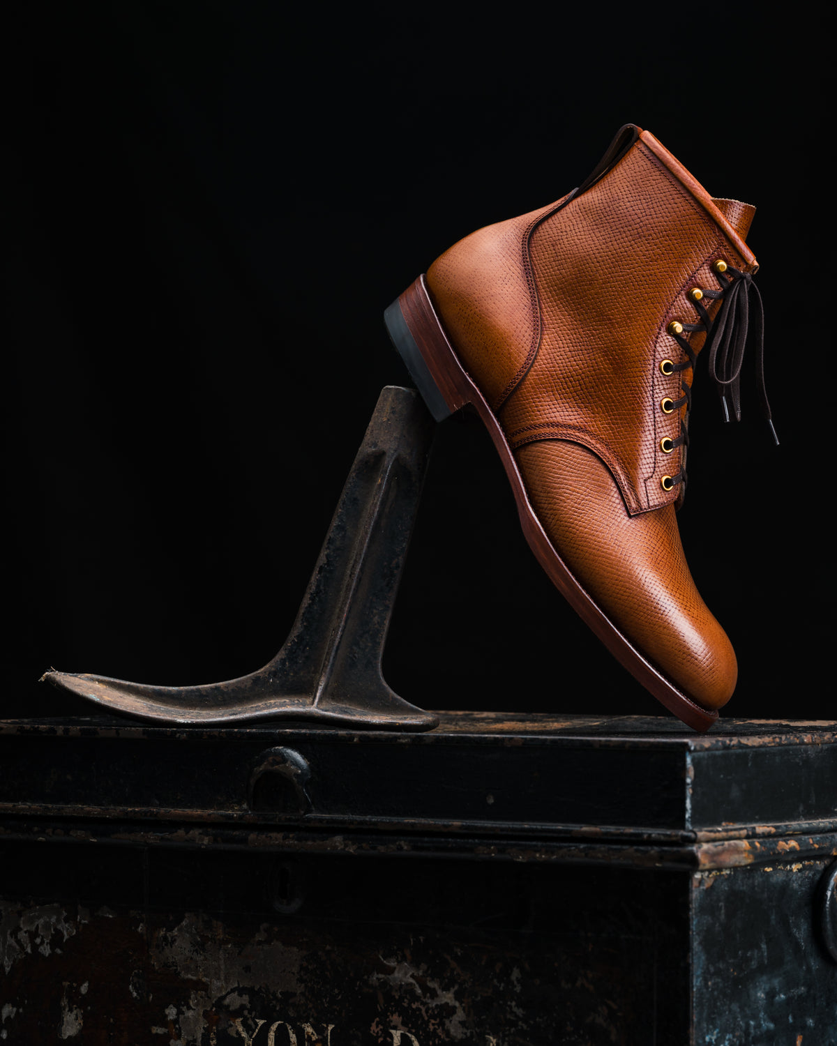 RTW Drop 7 : Brown Horween Pioneer Hatchgrain The Chosen One