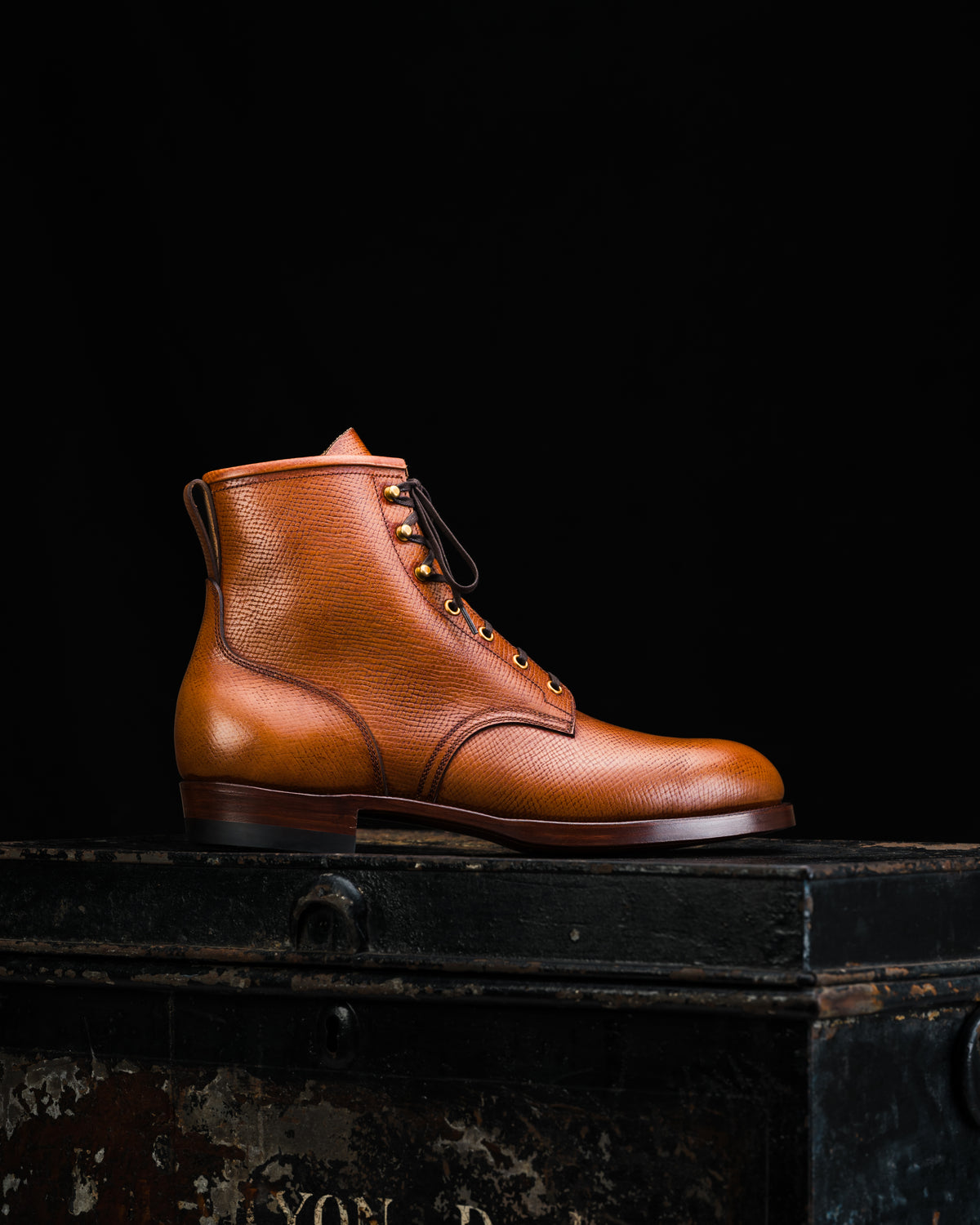 RTW Drop 7 : Brown Horween Pioneer Hatchgrain The Chosen One