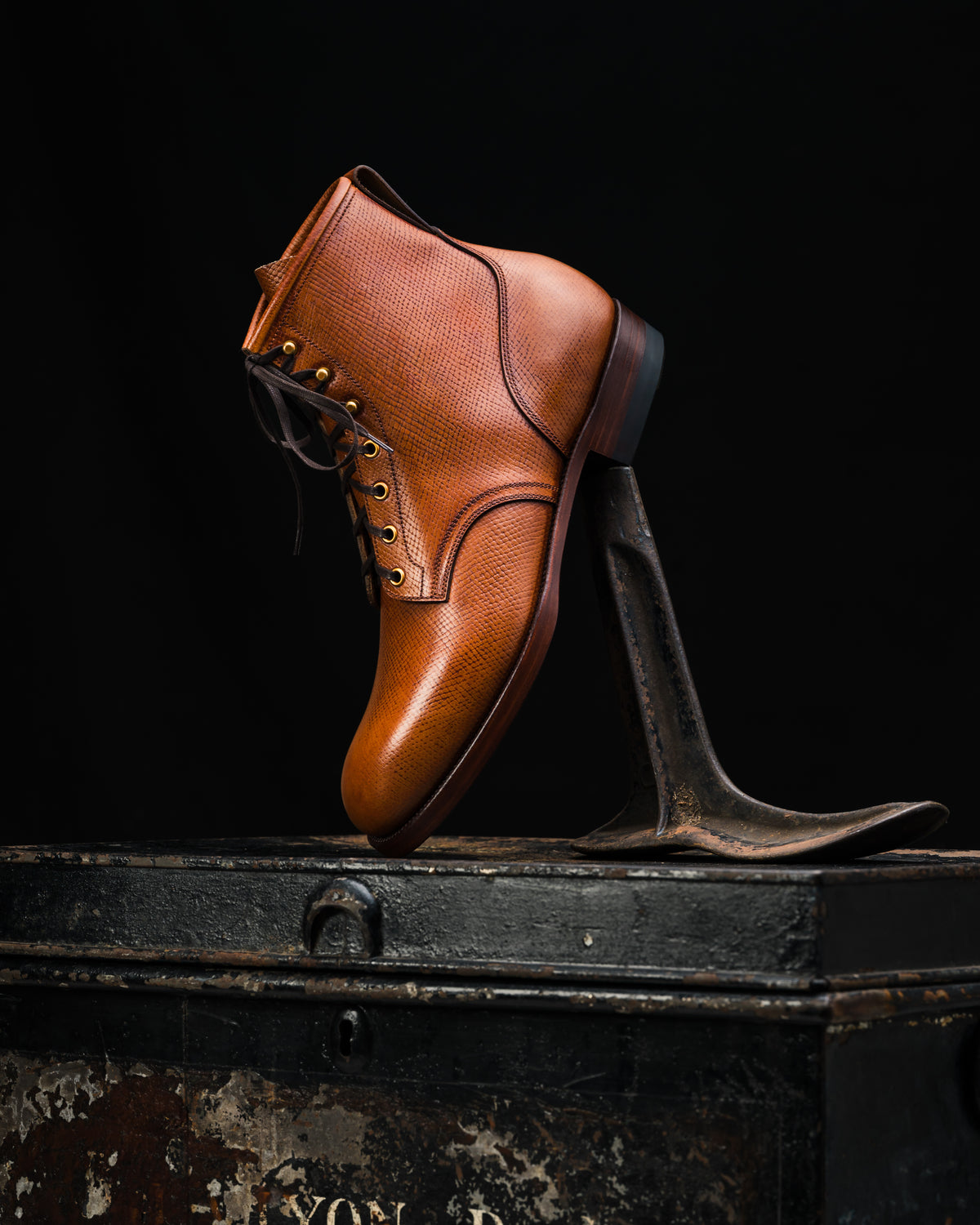 RTW Drop 7 : Brown Horween Pioneer Hatchgrain The Chosen One