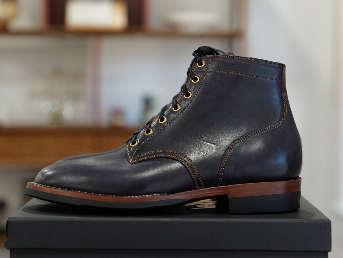 RTW Drop 3 : The Navy Guidi Horsebutt TCD