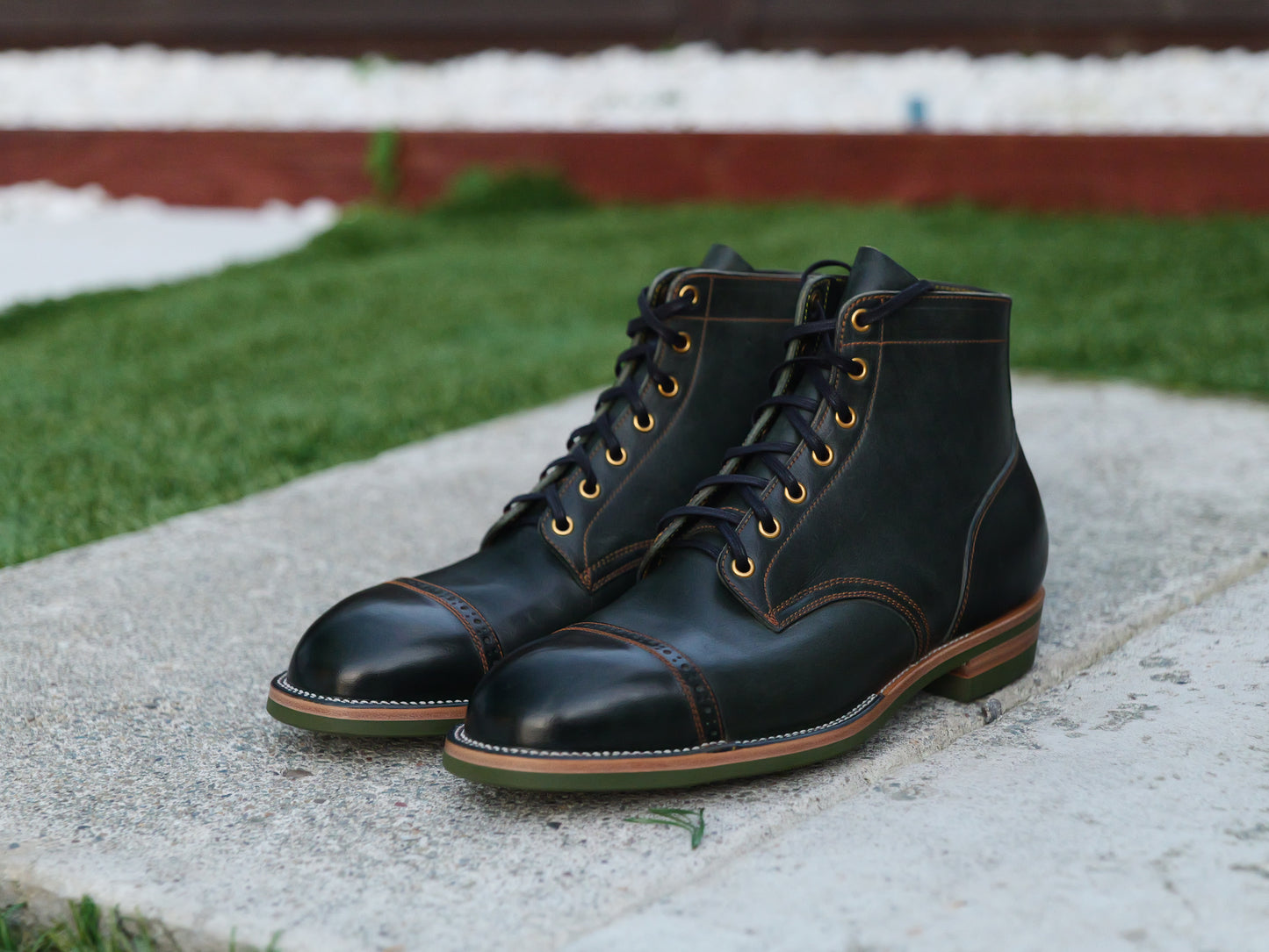 Dark Green Guidi Horsebutt Devil Dog - Size 9D
