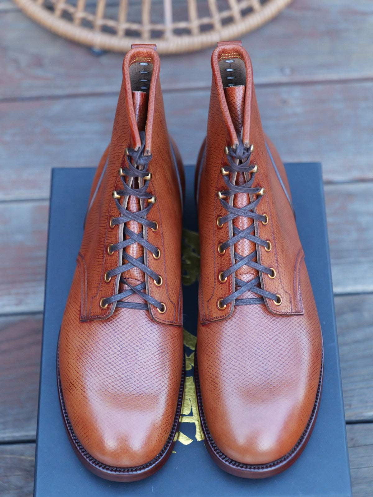 RTW Drop 7 : Brown Horween Pioneer Hatchgrain The Chosen One